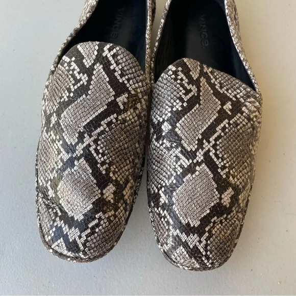 Vince Snakeprint Womens Contemporary Loafer Flats Slip On Shoes Size 37M / 7M - Picture 4 of 12